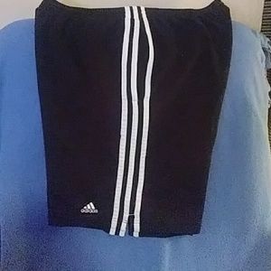 Adidas basketball shorts 🏀